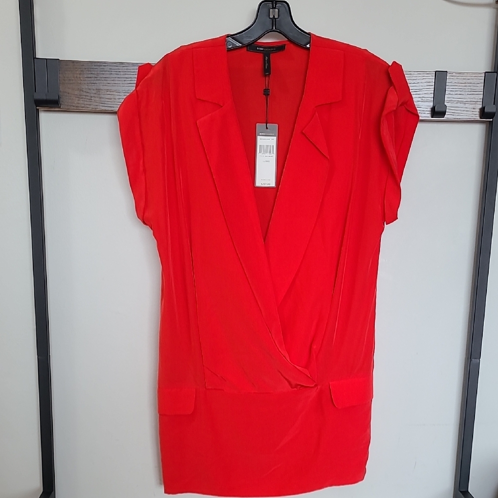 BCBGMAXAZRIA Vibrant Oversize Red Blazer Style Tunic